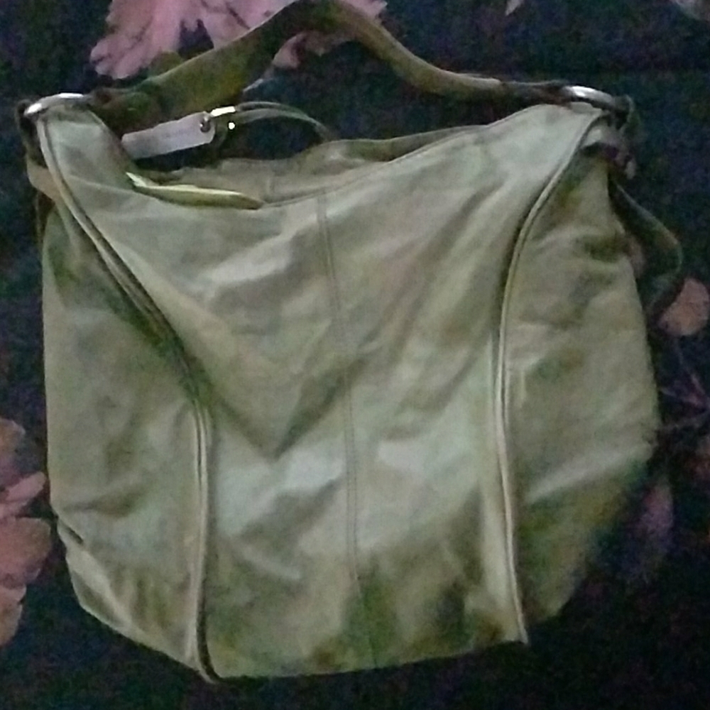 Charles Davis purse